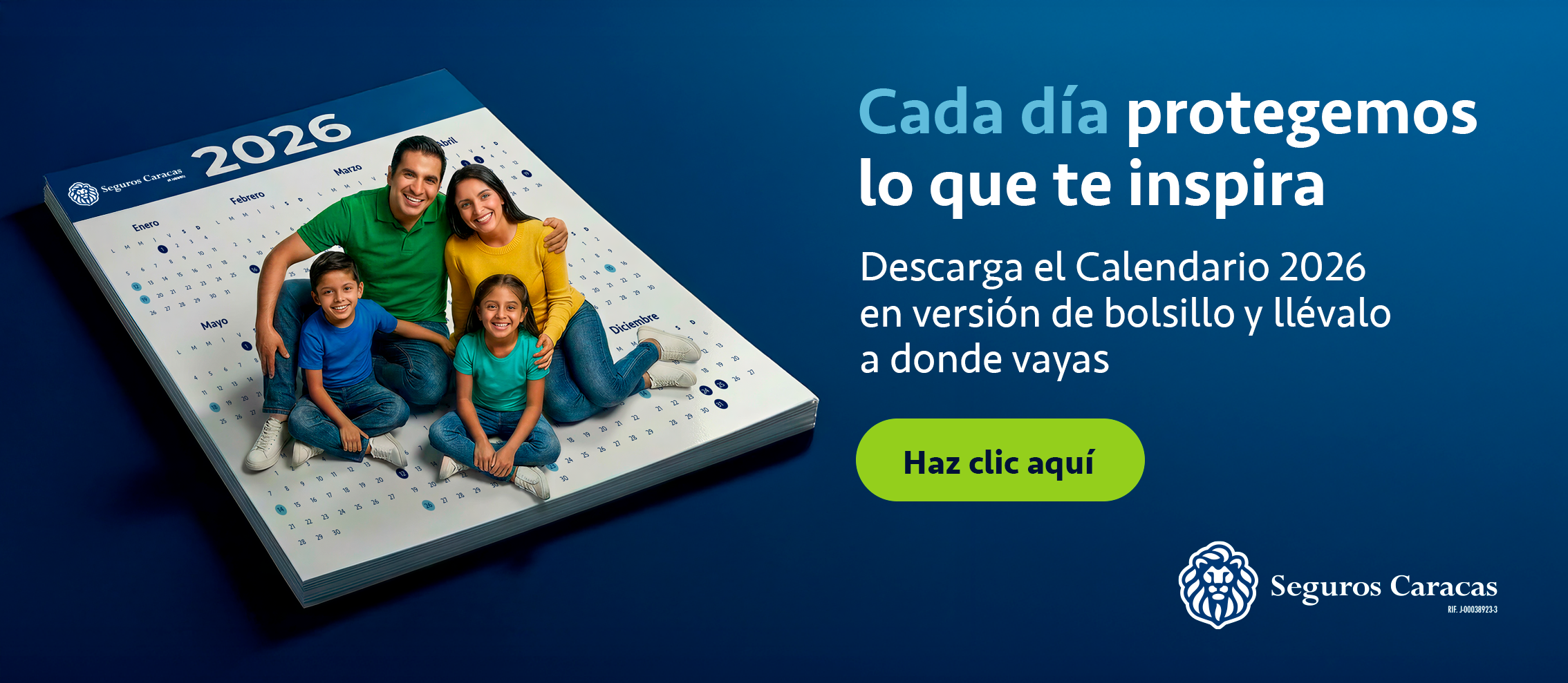 Familia abrazada en referencia a la seguridad que brindan los seguros Caracas